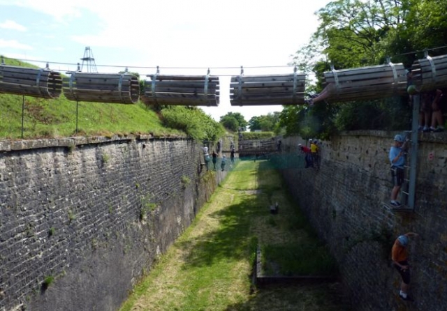  Aventura por encima del pozo 